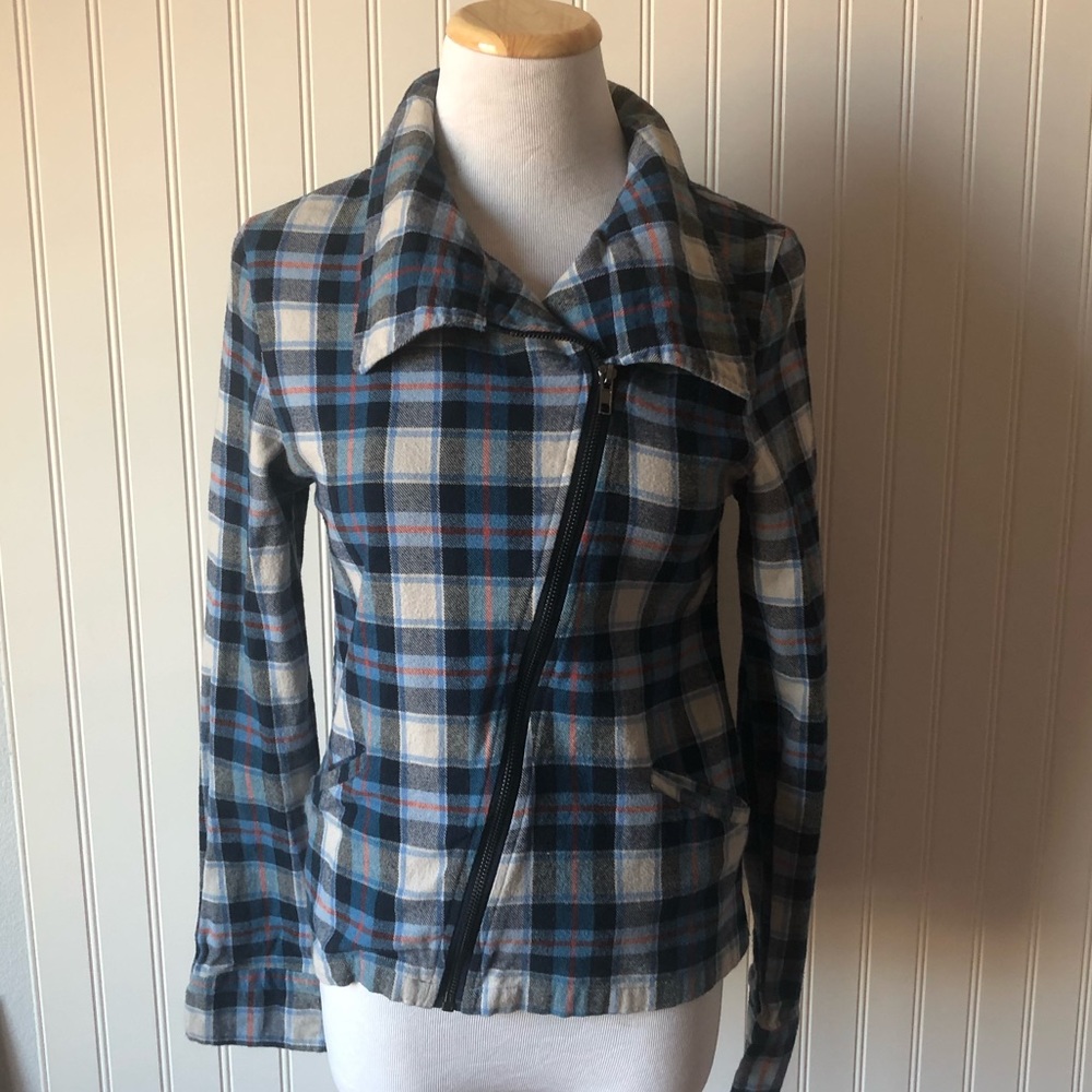 Crush by ABC family flannel top